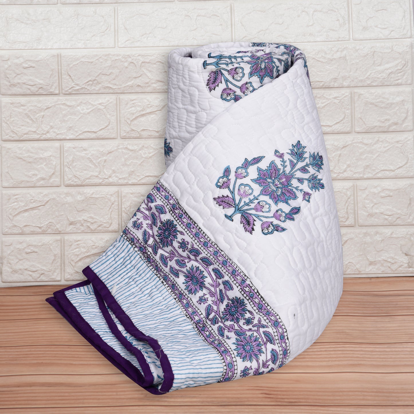 Single bed pure cotton quilted lightweight hand printed blanket (Duvet / comforter 60 x 90 Inches)